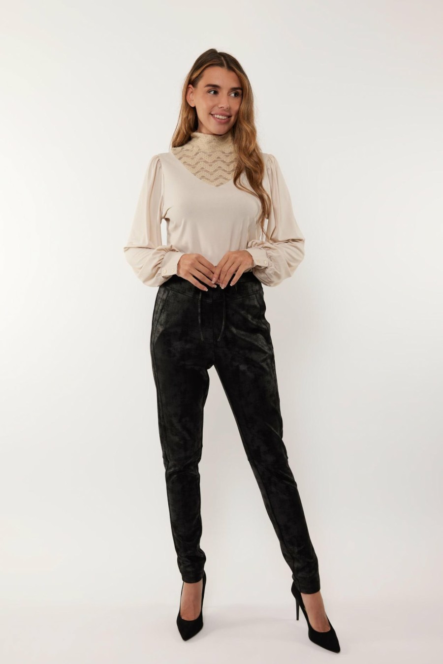 Best G-maxx Liara Broek